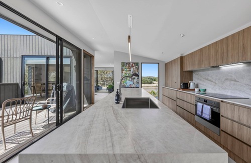 Torquay House | Luxury Sands Golf Escape with Pool and Views