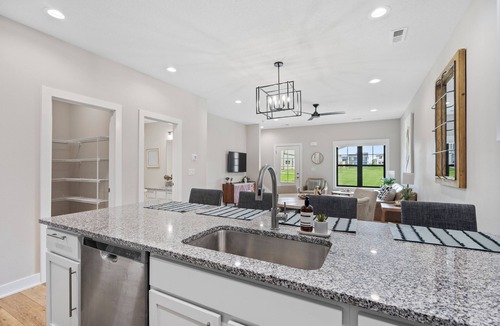 Booneville House | Luxury Scenic View Jordan Creek