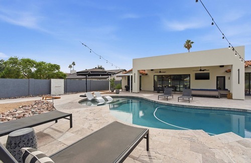 Buenavante House | Luxury Scottsdale Retreat with Heated Pool in Quiet Buenavante