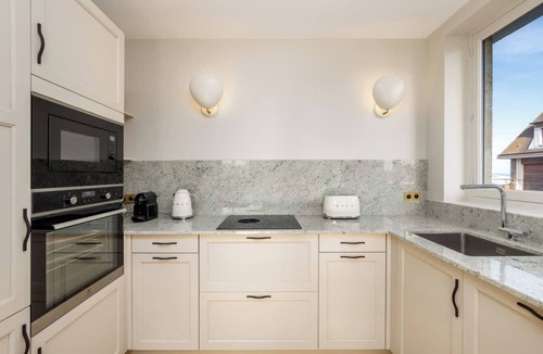Deauville City Centre Apartment | Luxury sea view 3BR-2BA with services in Deauville