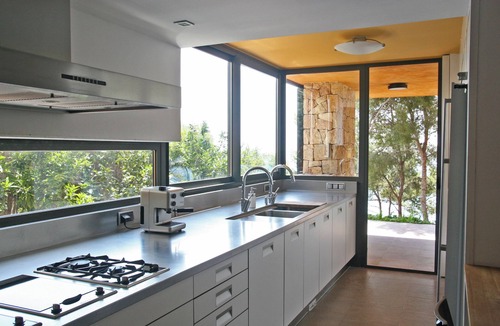 Tamarit Villa | Luxury Seafront Villa Infinity Pool - Walk to Beach