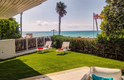 Passeig Maritim Apartment | Luxury Seaview Apartment by Hello Homes Sitges