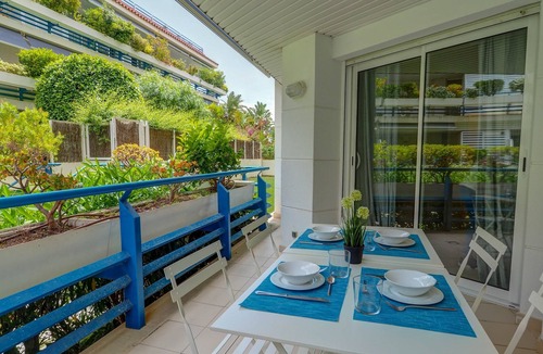 Passeig Maritim Apartment | Luxury Seaview Apartment by Hello Homes Sitges