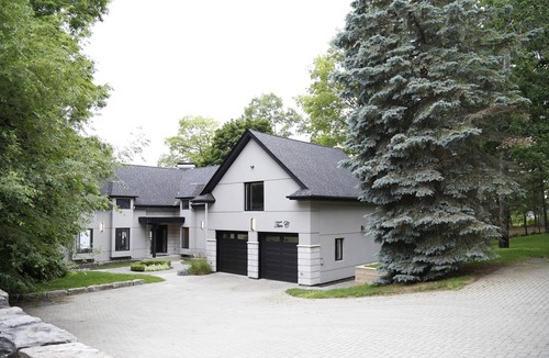 Barrie Cottage | Luxury & Secluded Cottage 10 Mins from Downtown Barrie