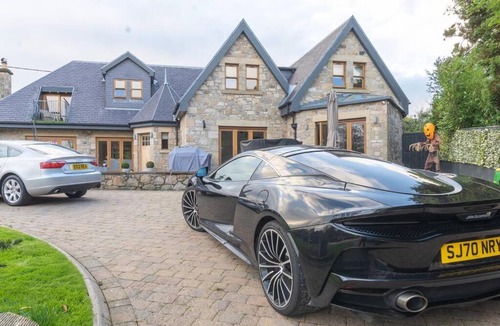 Balmore Villa | Luxury Secure Private Estate - 15 min from COP26