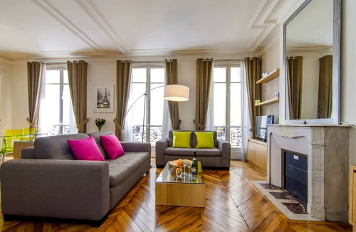 6th Arrondissement Apartment | LUXURY SECURED SAINT GERMAIN DES PRES (968 Sqf)