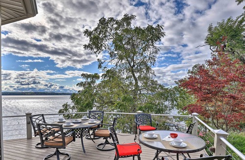 Willard House | Luxury Seneca Lakehouse w/ Deck + Private Dock!