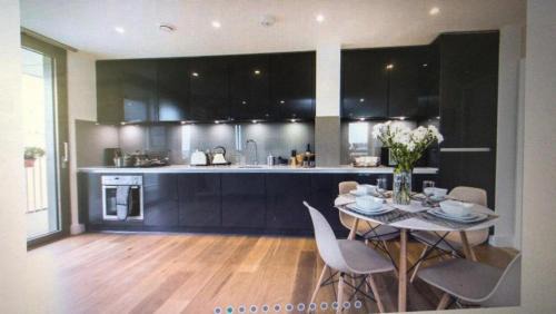 Fairfield Apartment | LUXURY SERVICED APARTMENT*