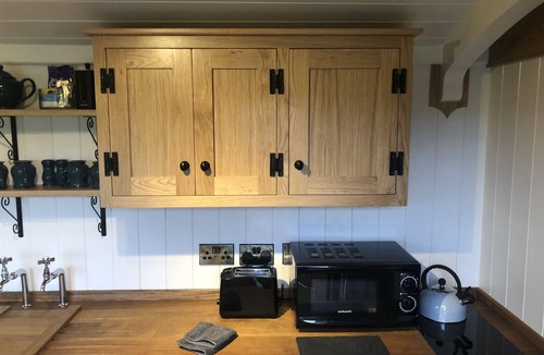 Clitheroe House | Luxury Shepherd's Hut with Stunning Views