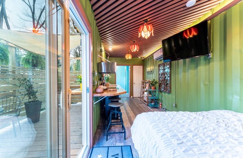 Warrenton House | Luxury Shipping Container Tiny Home- Dog Friendly