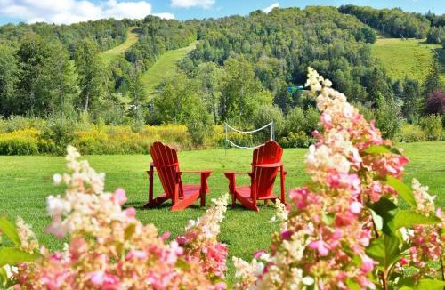 Saint-Sauveur Apartment | Luxury ski-in ski-out condo in St-Sauveur 2 bedrooms