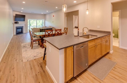 Lincoln House | Luxury Ski Condo- Forest Ridge