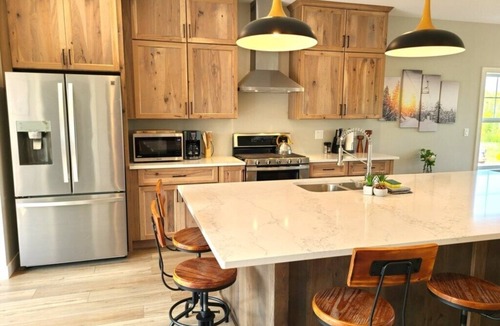 Riverside House | Luxury Ski Home | Sauna | Views | 20% Off Ski Pass