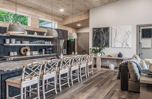 Whittier Cabin | Luxury SkyCabin Mountain Views HotTub FirePit