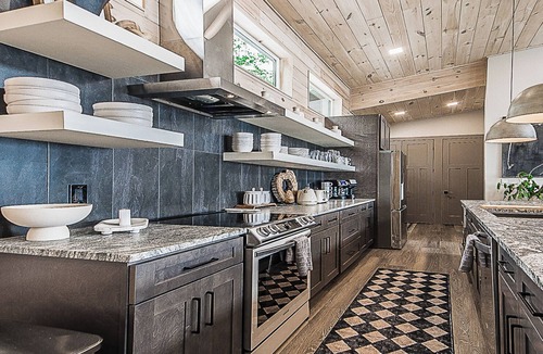 Whittier Cabin | Luxury SkyCabin Mountain Views HotTub FirePit