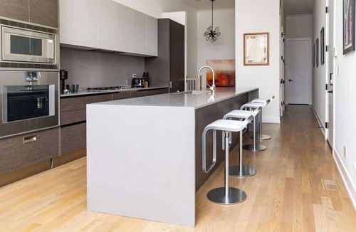 Old Town House | Luxury SOHO Styled Two-Level Townhouse - Old Town