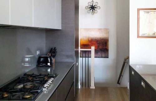 Old Town House | Luxury SOHO Styled Two-Level Townhouse - Old Town