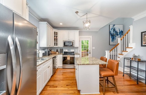Wilmore House | Luxury South End Retreat - Hot Tub - 4 Bedrooms