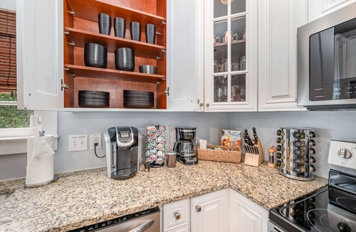 Wilmore House | Luxury South End Retreat - Hot Tub - 4 Bedrooms