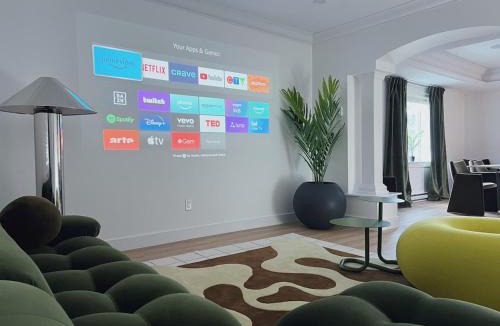 Dieppe House | Luxury Spa Escape - Hot Tub Sauna Projector