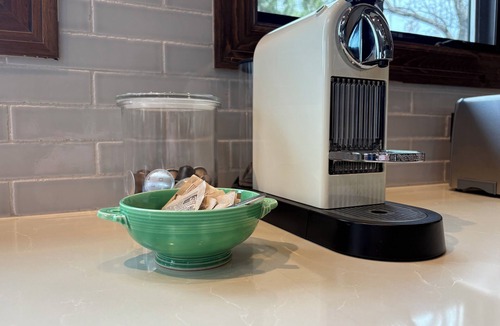 Broadmoor House | Luxury, spacious carriage house walking distance to the Broadmoor Hotel.