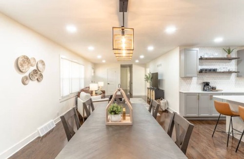 Prairie Village House | Luxury spacious 5BR home w/2 King Beds