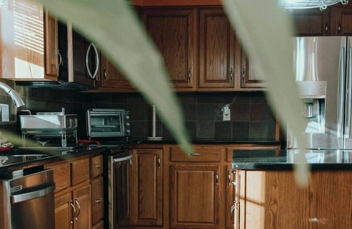 West Bristol House | Luxury Spacious Bancroft 5bed 2.5bath Oasis