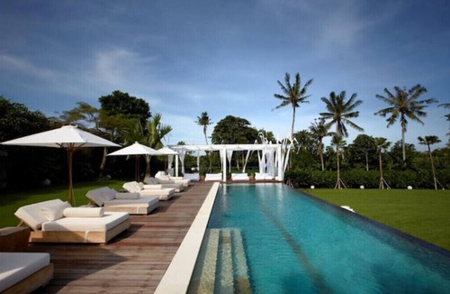 Padonan Villa | Luxury Spacious Family 5BR Villa Big Pool & Garden