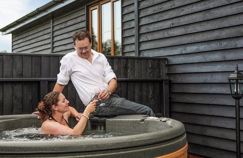 Hinton Ski Chalet | Luxury spacious lodge.