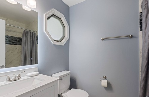 Prince George House | Luxury Stay! 15 min away from Fort Gregg-Adams.