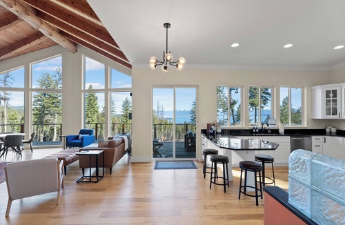 Lakeside House | Luxury Stay | Breathtaking Views