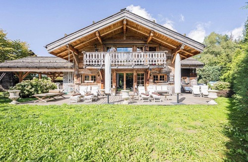 Le Planellet Apartment | Luxury Stay – Comfortable Chalet with Jacuzzi