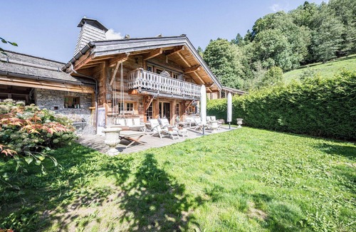 Le Planellet Apartment | Luxury Stay – Comfortable Chalet with Jacuzzi