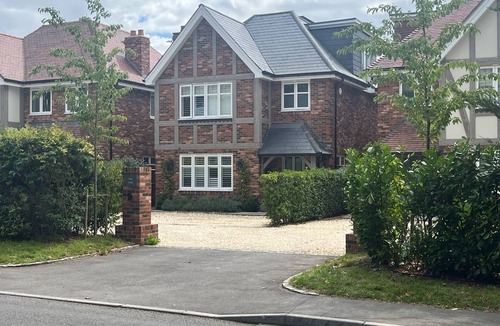 Henley House | Luxury Stay in Henley On Thames