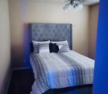Humble Hotel | Luxury Stay - near Houston Airport