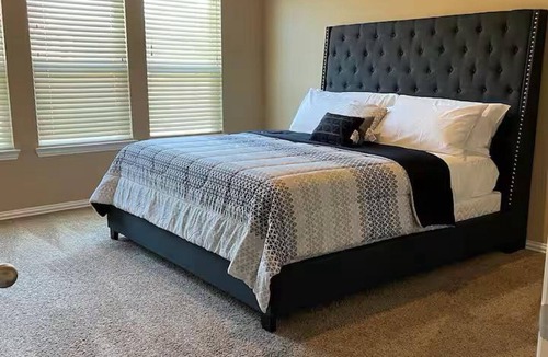 Humble Hotel | Luxury Stay - Near Houston Airport