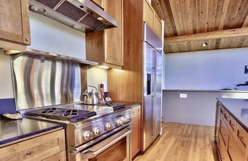 Auburn House | Luxury Stay Sierra Foothills