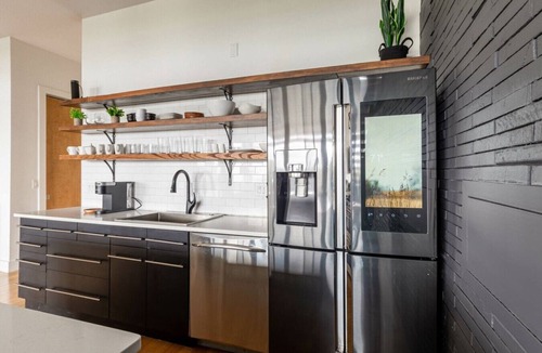 Katie Hill Neighborhood House | Luxury Stay w/Large Rooms & Blackout Curtains