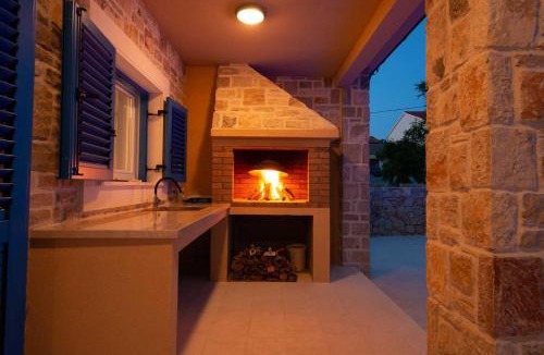Vinjerac Villa | Luxury Stone Villa BANOVI with heated pool