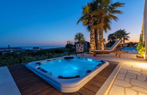 Jarebinjak Villa | Luxury Stone Villa Smokvica, Heated Pool, Sauna, Jacuzzi, Sea View