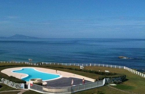 Biarritz Apartment | Luxury studio 1st line Ocean for 2 persons