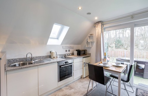 Drymen Apartment | Luxury Studio Apartment with spa bath