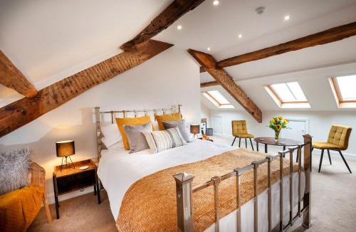 Whitehaven Apartment | Luxury Studio Apartment - Town Centre