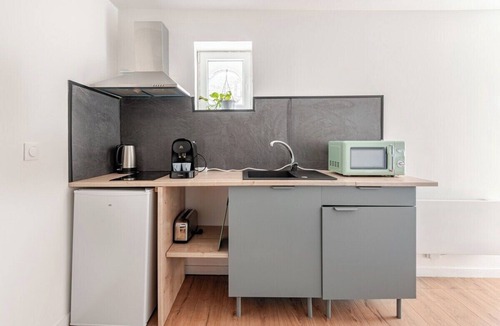 Cambrai Apartment | Luxury studio downtown near train station