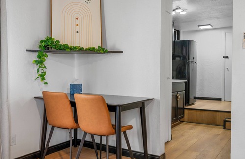 Sugarloaf House | Luxury Studio Escape - Trails & Views