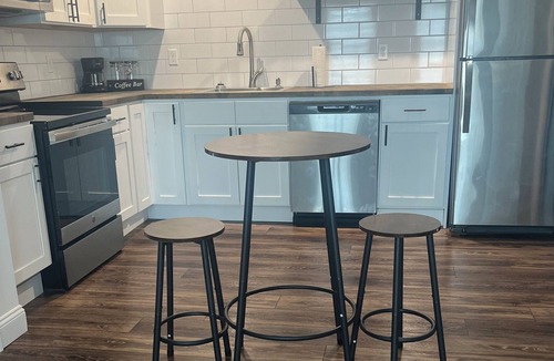 Center Apartment | Luxury Studio In Downtown Manchester,CT