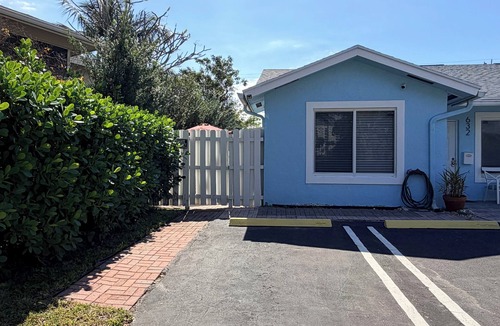 Boynton Beach Apartment | Luxury Studio in great location - S1