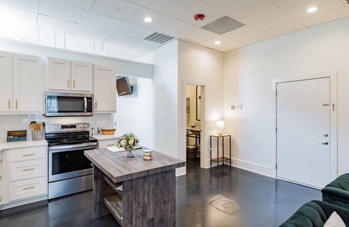 Central City Condo | Luxury Studio Loft in theatre district BHM