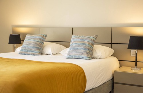 Santa Giulia Apartment | Luxury Studio with terrace Santa Giulia beach