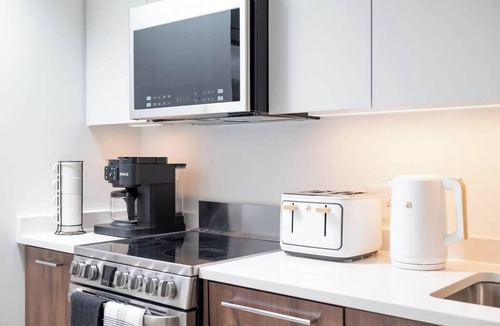 Central Square Apartment | Luxury Studio with King bed Gym near MIT Harvard in Central Square!